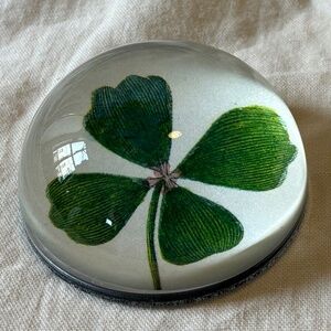 JOHN DERIAN 4 LEAF CLOVER PAPERWEIGHT
